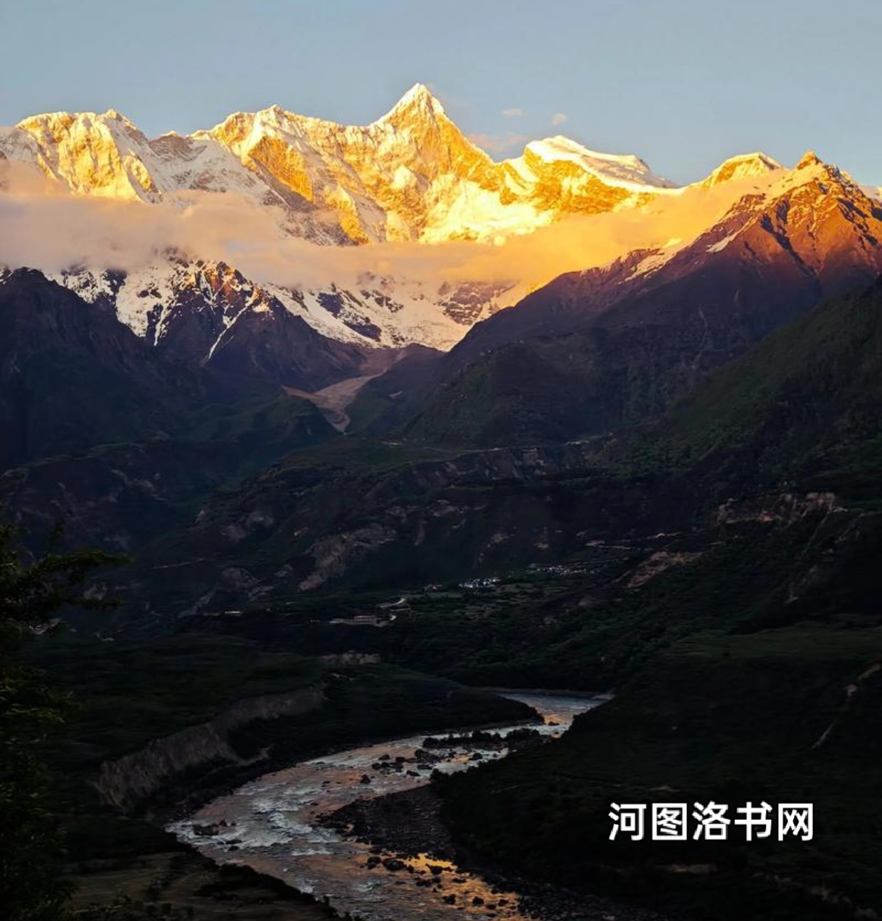 最美雪山：南迦巴瓦峰.png