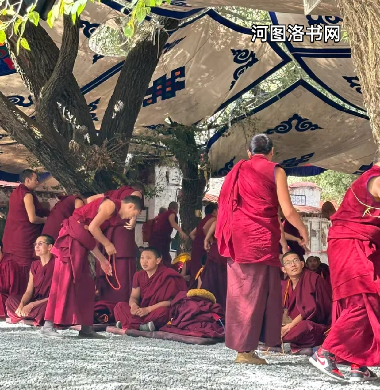 色拉寺·午后辩经.png